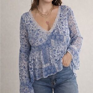 Madden Girl Blue Floral Patchwork Lace-Trim V-Neck Blouse